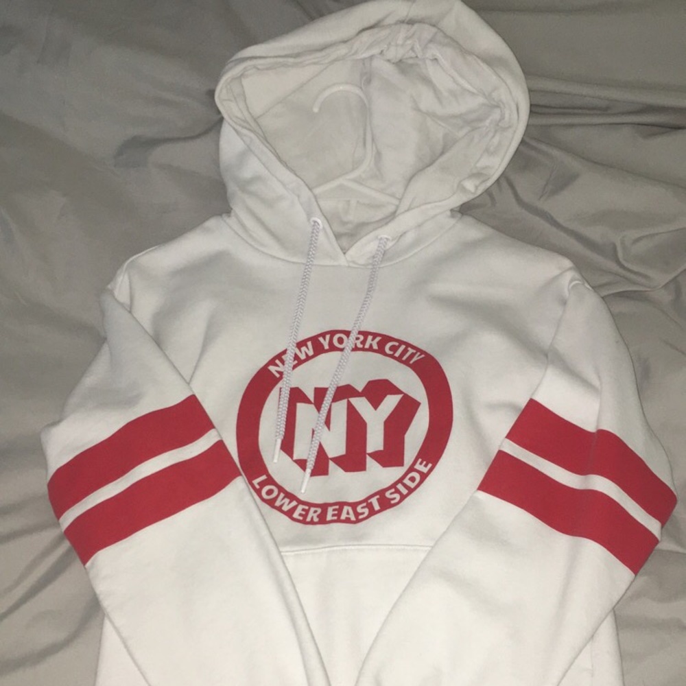 oversized white hoodie